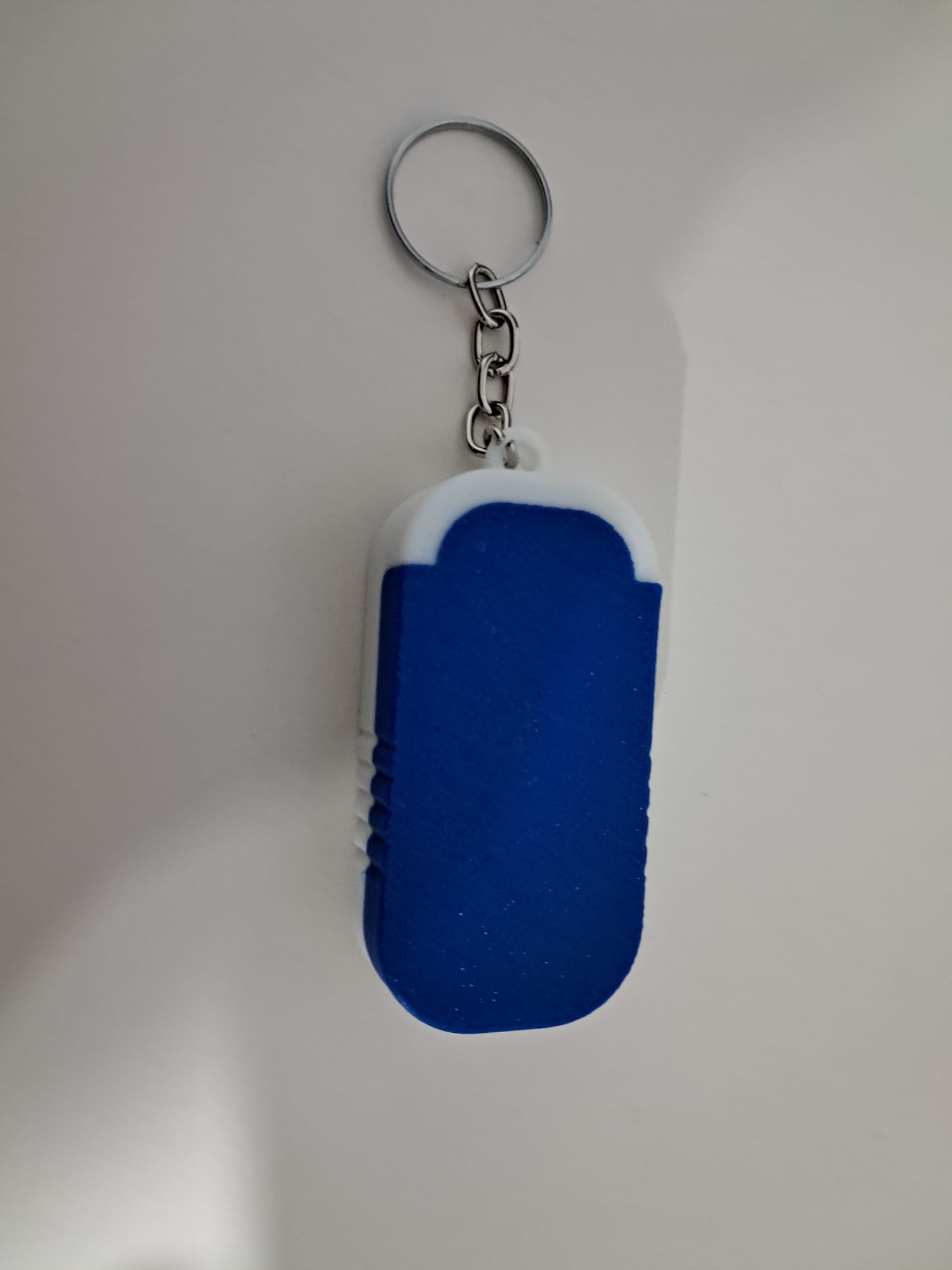 Tek bölmeli anahtarlıklı ilaç kutusu - mavi