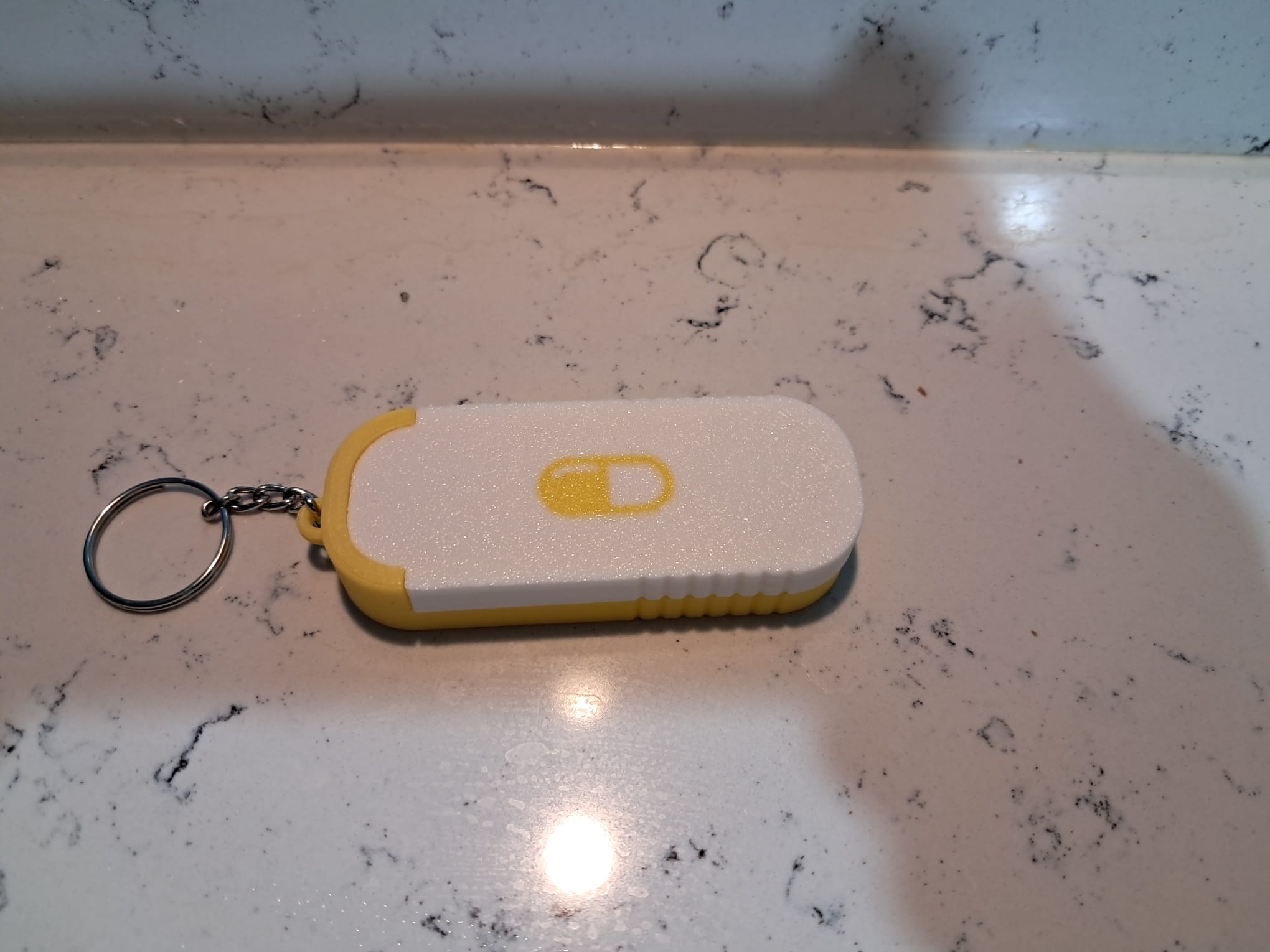 3 bölmeli anahtarlıklı ilaç kutusu - hap - sarı