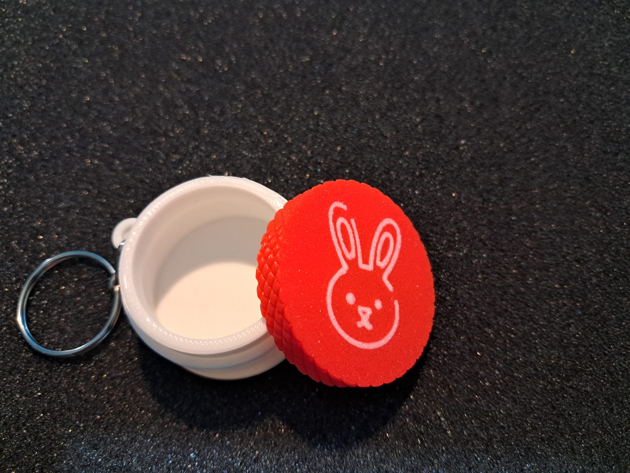 Sevimli tavşan anahtarlık