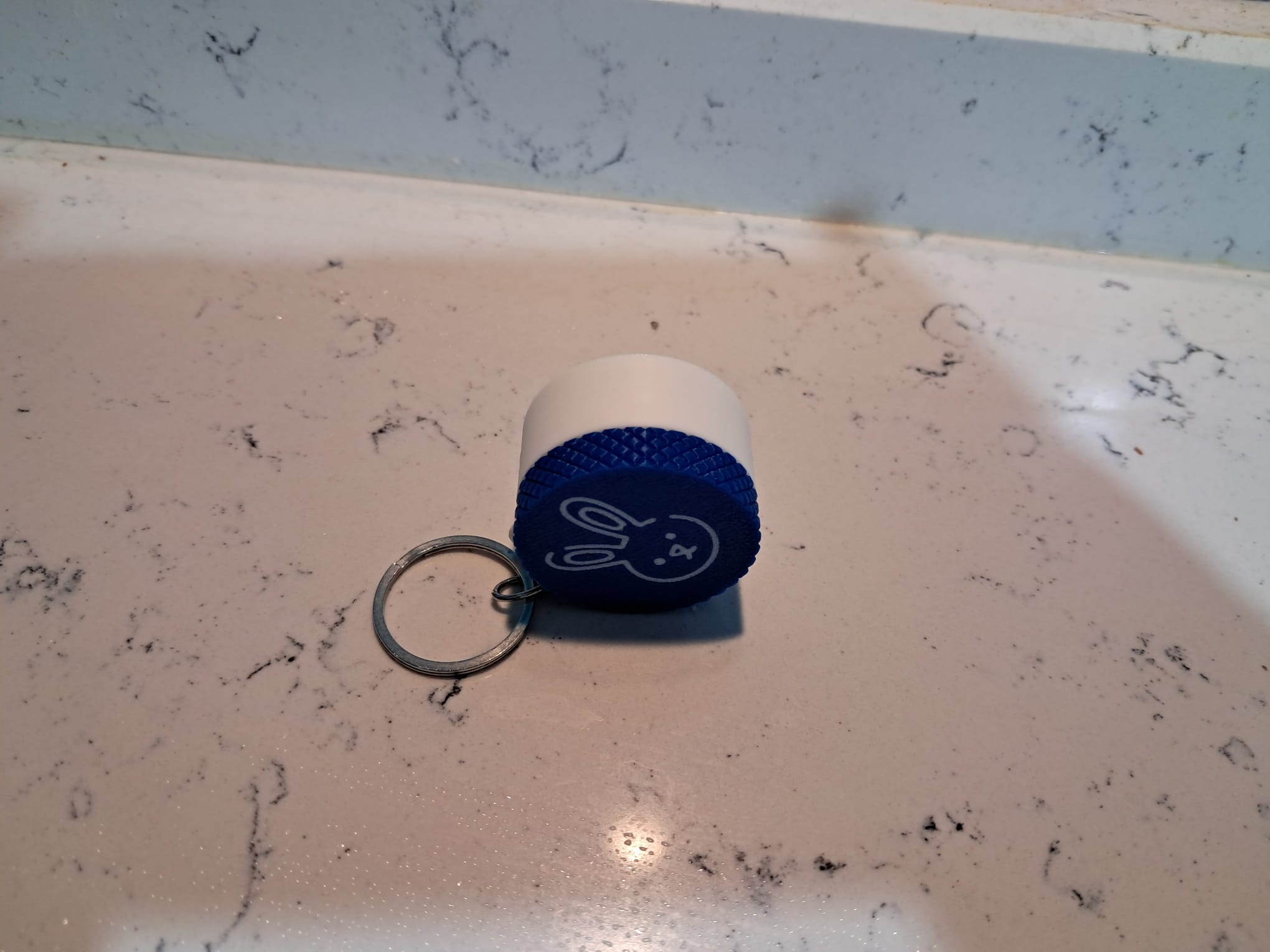 Minimal kutu anahtarlık tavşan - mavi